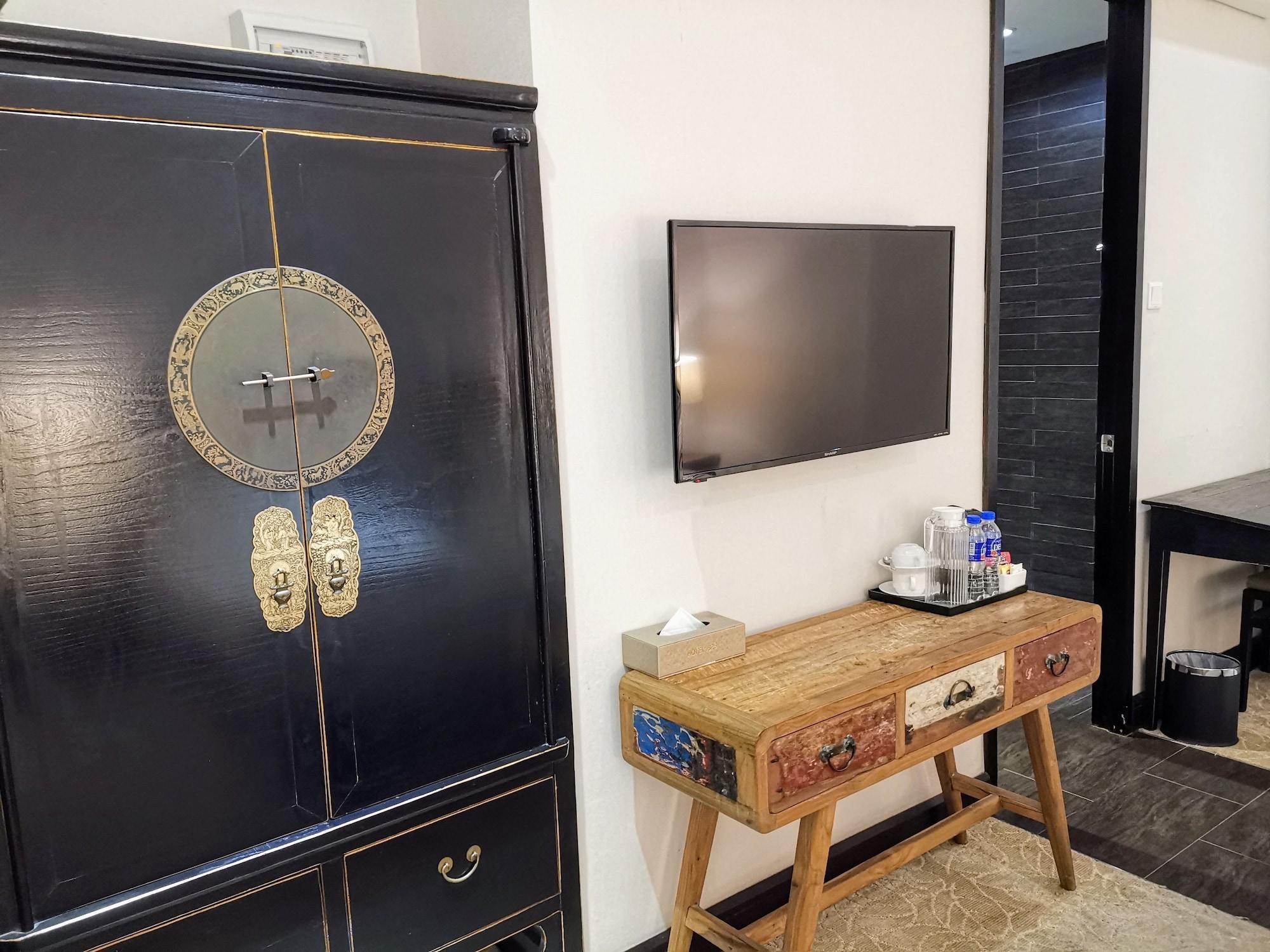 1825 Gallery Hotel